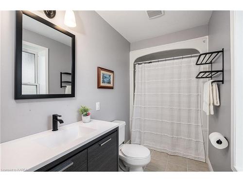 437 Abrams Road, Greater Napanee, ON - Indoor Photo Showing Bathroom