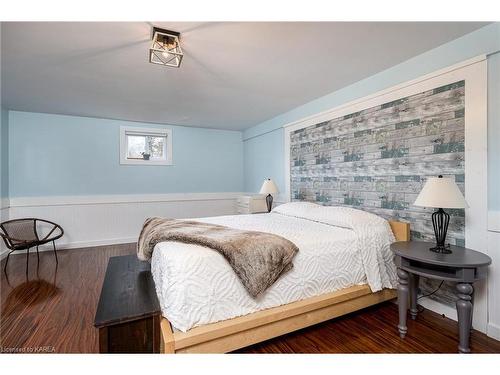 437 Abrams Road, Greater Napanee, ON - Indoor Photo Showing Bedroom