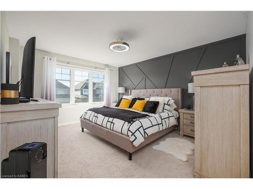 657 Gwen Avenue, Kingston, ON - Indoor Photo Showing Bedroom