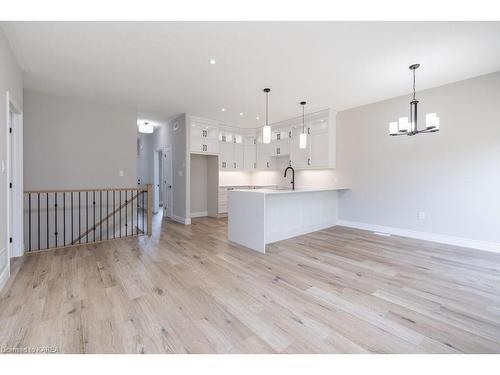 163 Creighton Drive, Odessa, ON - Indoor Photo Showing Kitchen With Upgraded Kitchen