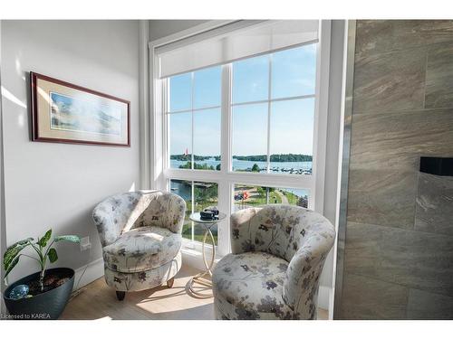 501-130 Water Street, Gananoque, ON - Indoor Photo Showing Living Room