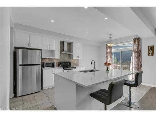 1239 Waterside Way, Kingston, ON - Indoor Photo Showing Kitchen