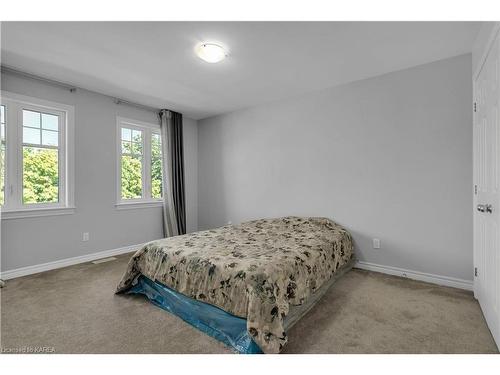 1239 Waterside Way, Kingston, ON - Indoor Photo Showing Bedroom