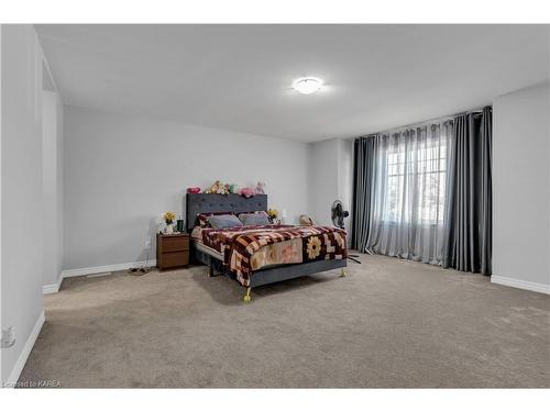 1239 Waterside Way, Kingston, ON - Indoor Photo Showing Bedroom