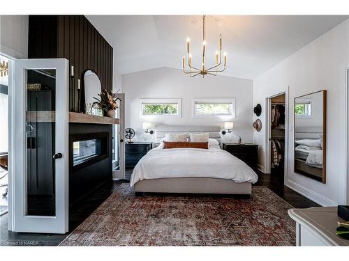 792 Sterling Avenue, Kingston, ON - Indoor Photo Showing Bedroom