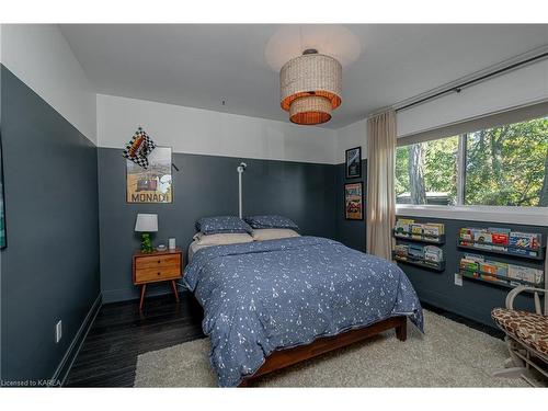 792 Sterling Avenue, Kingston, ON - Indoor Photo Showing Bedroom