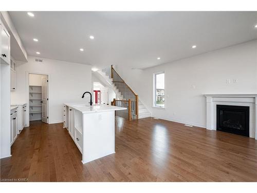 1515 Scarlet Street, Kingston, ON - Indoor Photo Showing Living Room With Fireplace