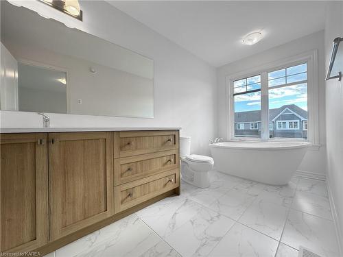 1515 Scarlet Street, Kingston, ON - Indoor Photo Showing Bathroom