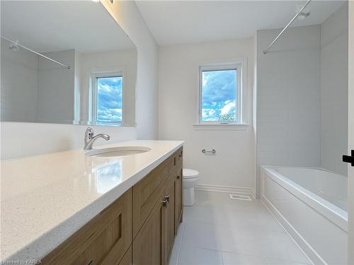 1515 Scarlet Street, Kingston, ON - Indoor Photo Showing Bathroom