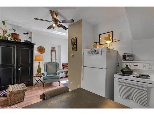 430 King Street W, Gananoque, ON - Indoor Photo Showing Kitchen