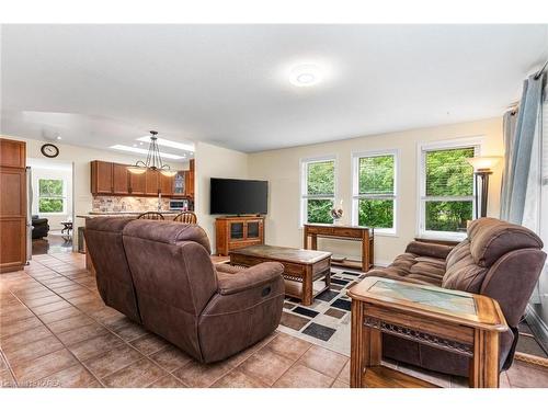 1091 Cliffside Drive, Kingston, ON - Indoor Photo Showing Living Room With Fireplace