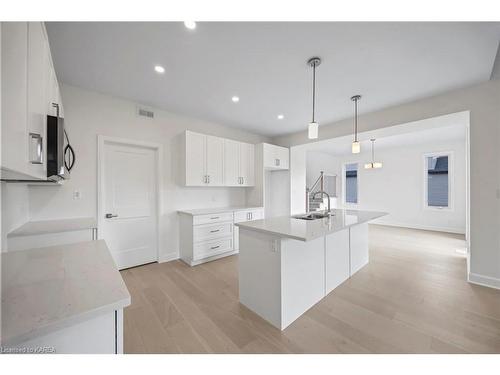 1393 Monarch Drive, Kingston, ON - Indoor Photo Showing Kitchen