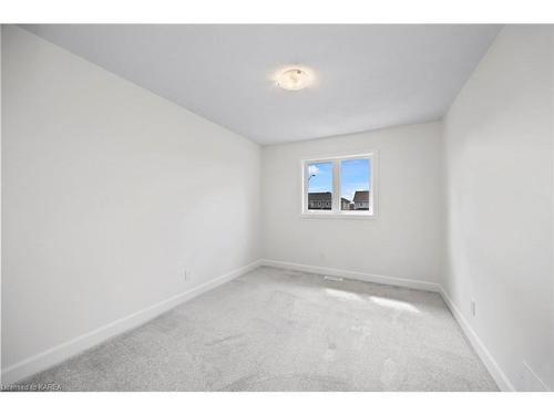 1393 Monarch Drive, Kingston, ON - Indoor Photo Showing Other Room