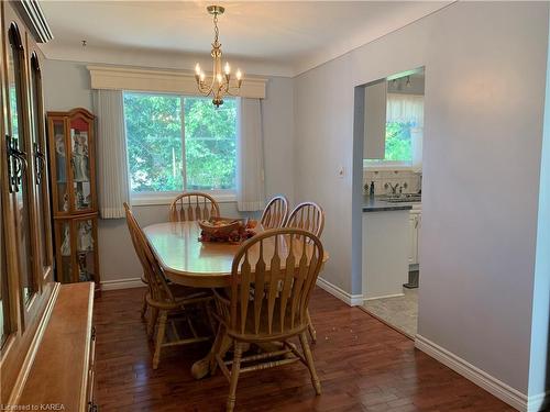 329 Glen Castle Road, Kingston, ON - Indoor Photo Showing Dining Room