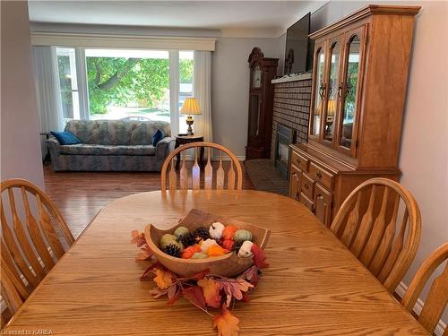 329 Glen Castle Road, Kingston, ON - Indoor Photo Showing Dining Room