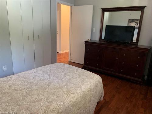 329 Glen Castle Road, Kingston, ON - Indoor Photo Showing Bedroom