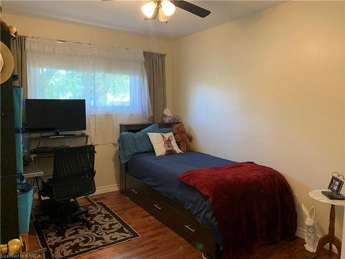 329 Glen Castle Road, Kingston, ON - Indoor Photo Showing Bedroom