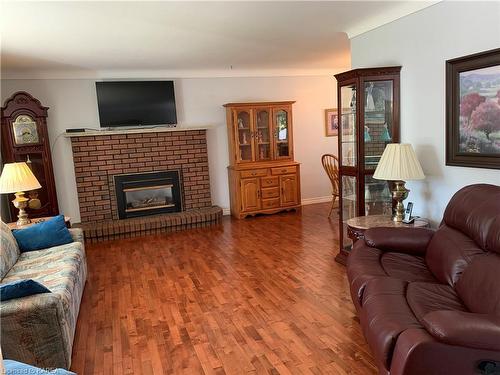 329 Glen Castle Road, Kingston, ON - Indoor Photo Showing Living Room With Fireplace