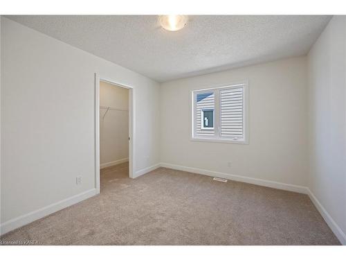 1395 Monarch Drive, Kingston, ON - Indoor Photo Showing Other Room