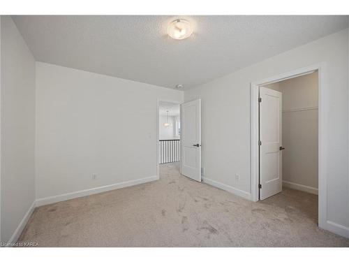 1395 Monarch Drive, Kingston, ON - Indoor Photo Showing Other Room