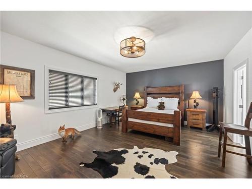 876 Roshan Drive, Kingston, ON - Indoor Photo Showing Bedroom