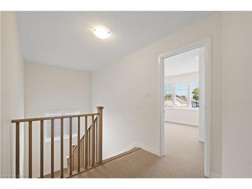 117 Windermere Boulevard, Bath, ON - Indoor Photo Showing Other Room