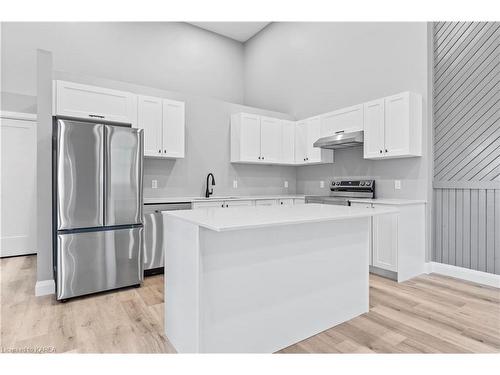 299 Arthur Street, Gananoque, ON - Indoor Photo Showing Kitchen