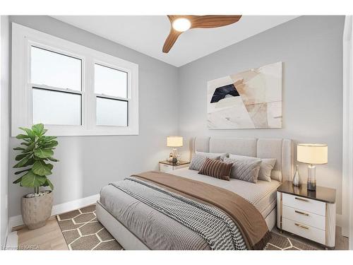 299 Arthur Street, Gananoque, ON - Indoor Photo Showing Bedroom