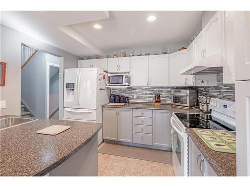 236 River Street, Gananoque, ON - Indoor Photo Showing Kitchen