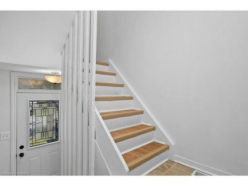 36 Meadow Lane, Napanee, ON - Indoor Photo Showing Other Room