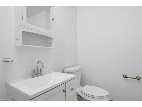 36 Meadow Lane, Napanee, ON - Indoor Photo Showing Bathroom