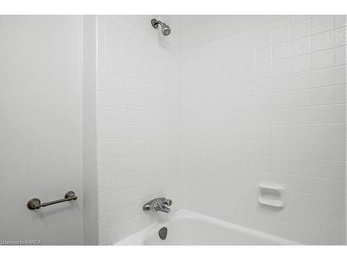 36 Meadow Lane, Napanee, ON - Indoor Photo Showing Bathroom