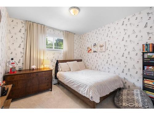 784 Downing Street, Kingston, ON - Indoor Photo Showing Bedroom