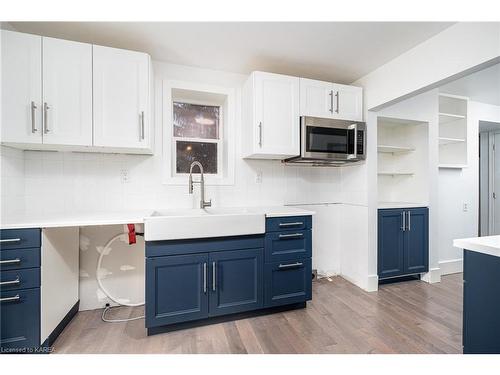 1112 County Rd 7, Napanee, ON - Indoor Photo Showing Kitchen