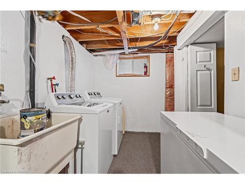 491 Grandtrunk Ave, Kingston, ON - Indoor Photo Showing Laundry Room