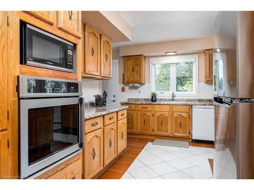 44 Mccabe Street, Napanee, ON - Indoor Photo Showing Kitchen