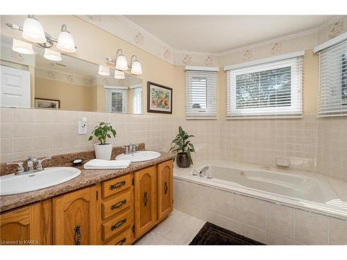 44 Mccabe Street, Napanee, ON - Indoor Photo Showing Bathroom