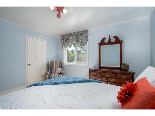 44 Mccabe Street, Napanee, ON - Indoor Photo Showing Bedroom