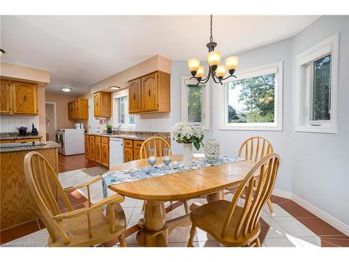 44 Mccabe Street, Napanee, ON - Indoor Photo Showing Dining Room