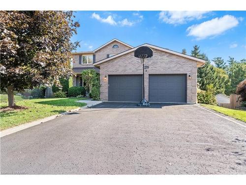 1098 Caitlin Crescent, Kingston, ON - Outdoor