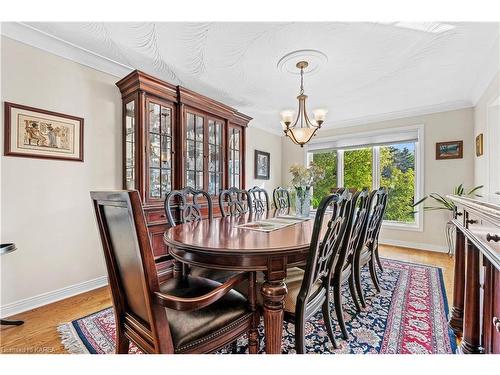 1098 Caitlin Crescent, Kingston, ON - Indoor Photo Showing Dining Room