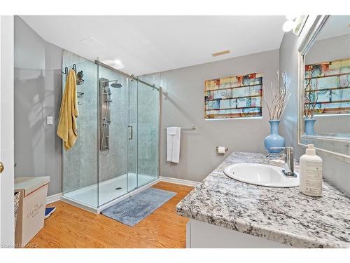 1098 Caitlin Crescent, Kingston, ON - Indoor Photo Showing Bathroom