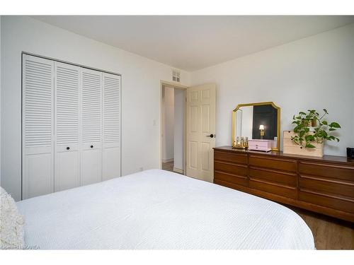 169 Belmont Avenue, Kingston, ON - Indoor Photo Showing Bedroom