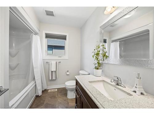 1422 Remington Avenue, Kingston, ON - Indoor Photo Showing Bathroom