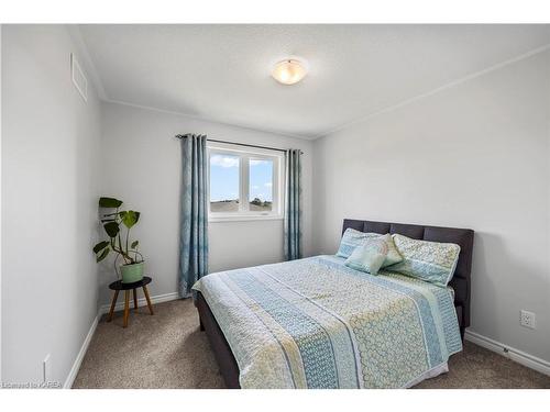 1422 Remington Avenue, Kingston, ON - Indoor Photo Showing Bedroom