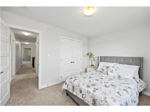 1422 Remington Avenue, Kingston, ON - Indoor Photo Showing Bedroom