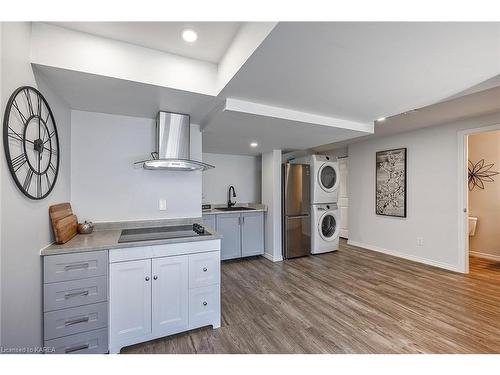 1422 Remington Avenue, Kingston, ON - Indoor Photo Showing Laundry Room