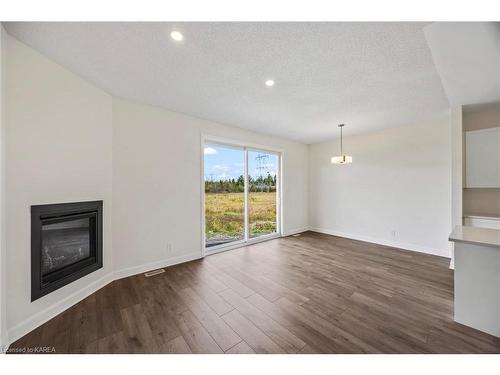 1850 Cinderhill Street, Kingston, ON - Indoor Photo Showing Living Room With Fireplace