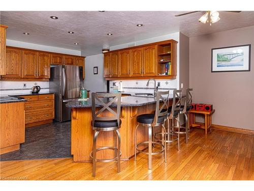 1 Clow Court, Mallorytown, ON - Indoor Photo Showing Kitchen