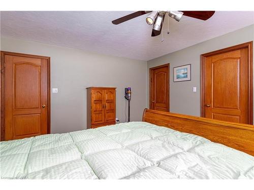 1 Clow Court, Mallorytown, ON - Indoor Photo Showing Bedroom